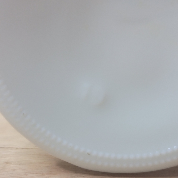 Milk Glass vase 9" - Picture 8 of 8